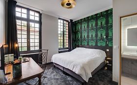 Hotel Une Chambre En Ville